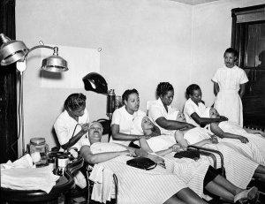 Charles "Teenie" Harris - Beauticians, ca. 1938-1940