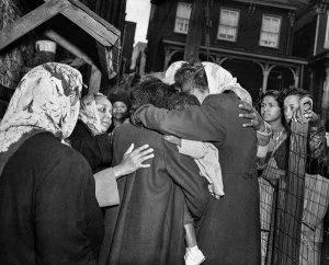Charles "Teenie" Harris - Family members of murder victim George Howard, Hill District, November 1951