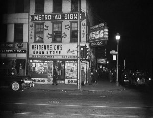 Charles "Teenie" Harris - Heidenreich's Drug Store at the corner of Smithfield Street and the Boulevard of the Allies, ca. 1940-1960