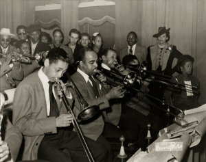 Charles "Teenie" Harris - Billy Eckstine Orchestra with with vocalist Sarah Vaughan, Hill City Auditorium (Savoy Ballroom), 1944